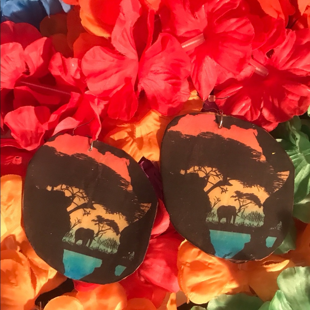 💙💛Handmade Earrings💙💛 - Picture 3 of 8